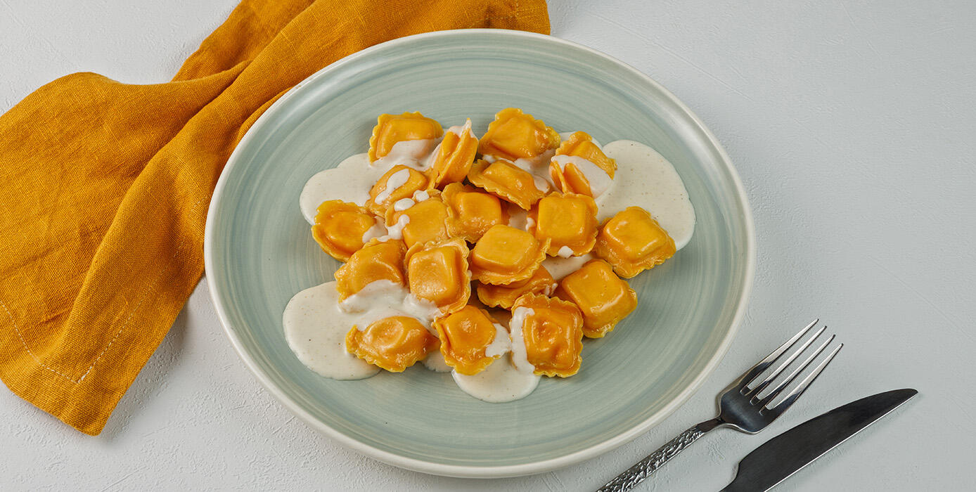 Милти: Равиоли 4 сыра со сливочно-перечным соусом