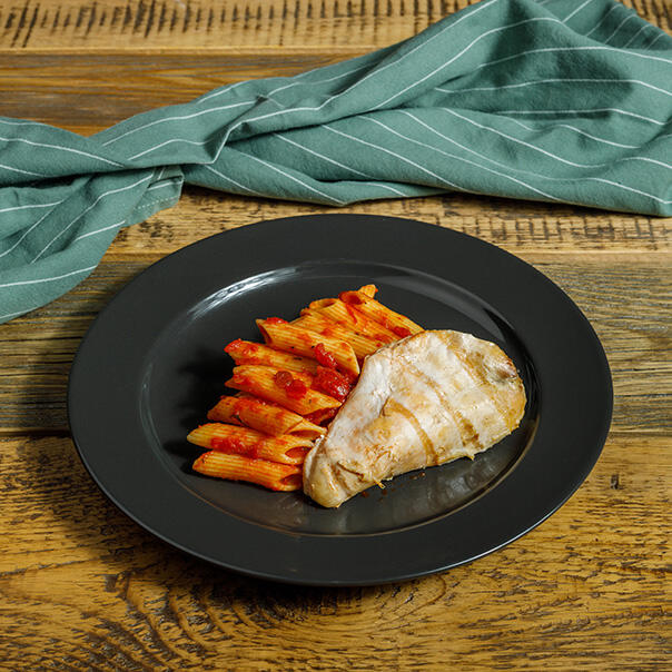 Милти: Куриная грудка на гриле с пенне маринара (замороженная продукция)