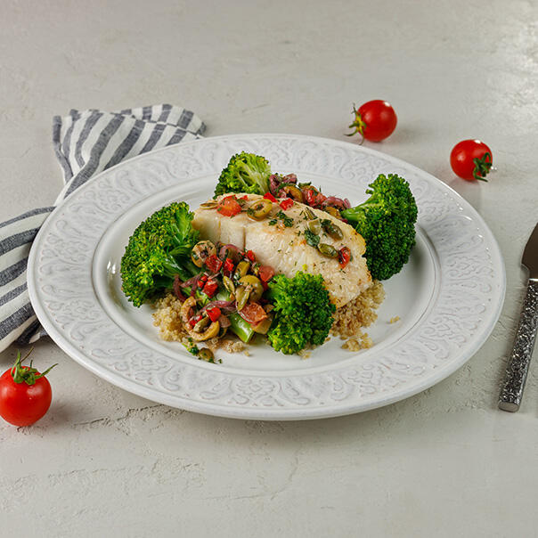 Милти: Филе зубатки в средиземноморском стиле с брокколи и киноа