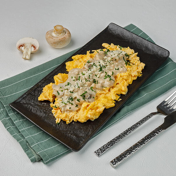 Милти: Скрембл с куриным жульеном