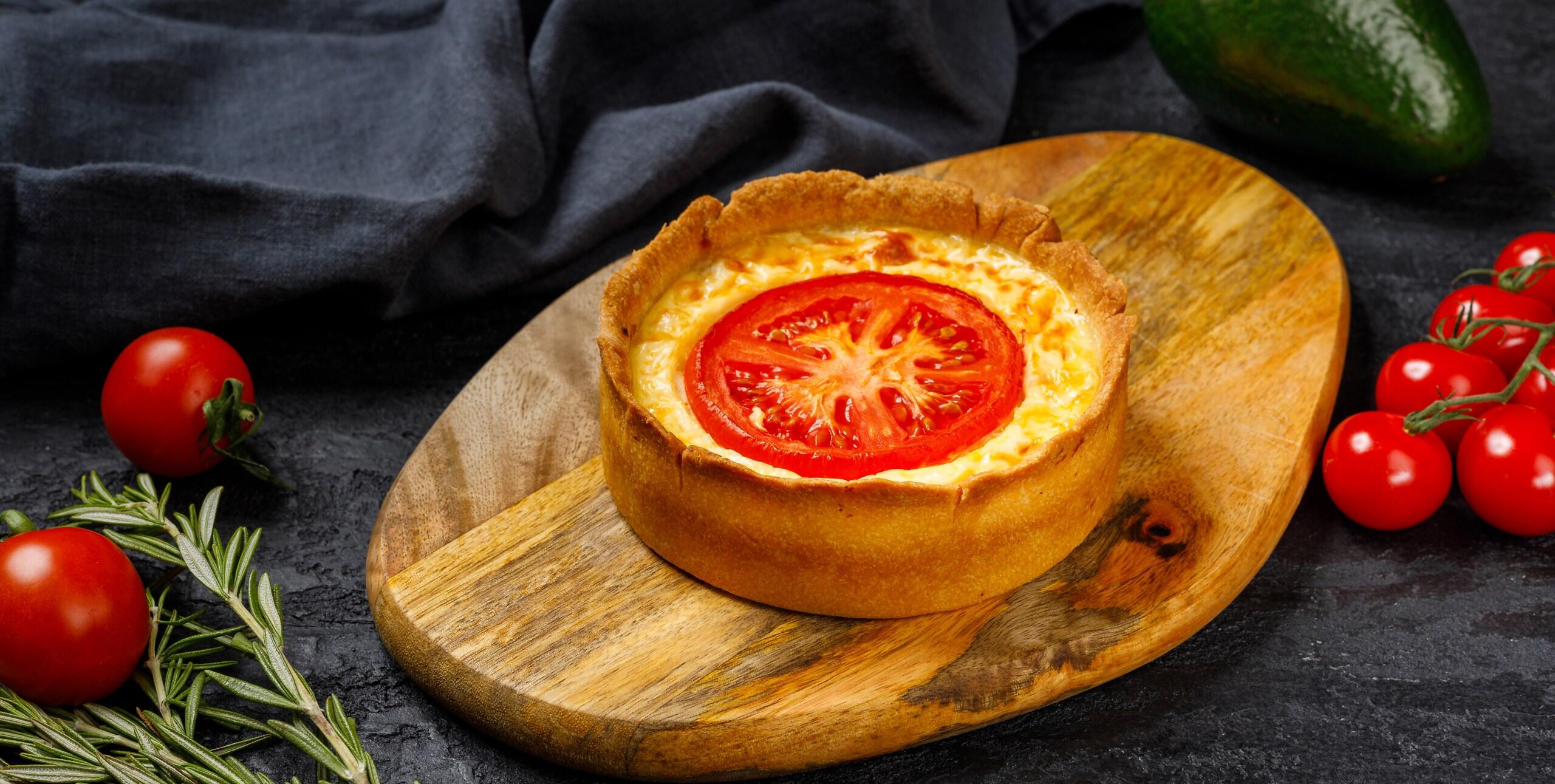 Милти: Киш с тунцом и томатами