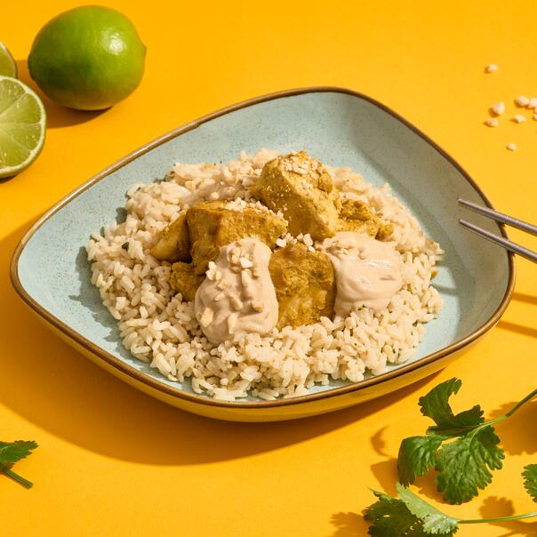 Милти: Сатай из филе курицы с арахисовым соусом и ароматным рисом