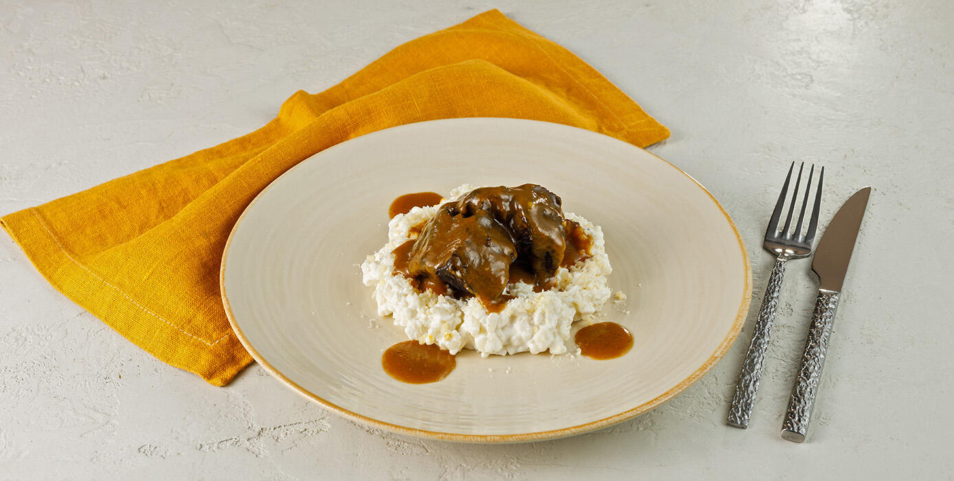 Милти: Тушеные говяжьи щечки со сливочным ризотто