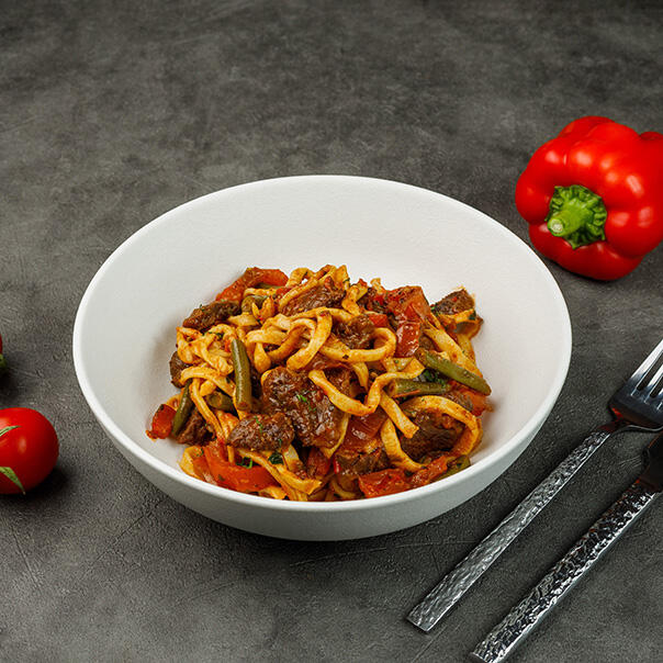 Милти: Лагман с говядиной и овощами