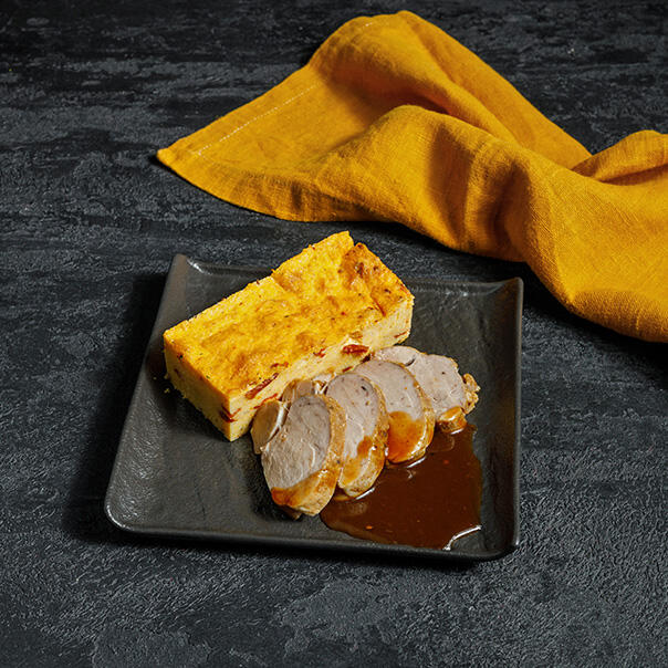 Милти: Вырезка из свинины со сливочной полентой и вялеными томатами (замороженная продукция)