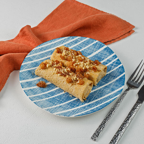 Милти: Овсяные блинчики с печеными яблоками и корицей