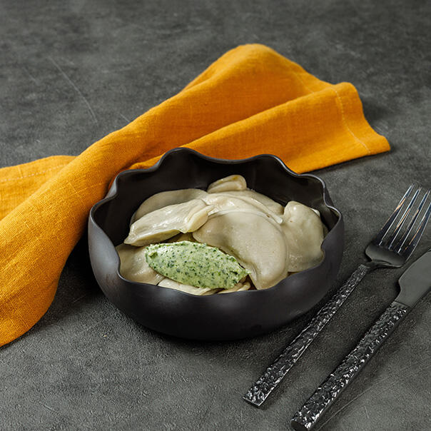 Милти: Пельмени с бараниной и ароматным маслом