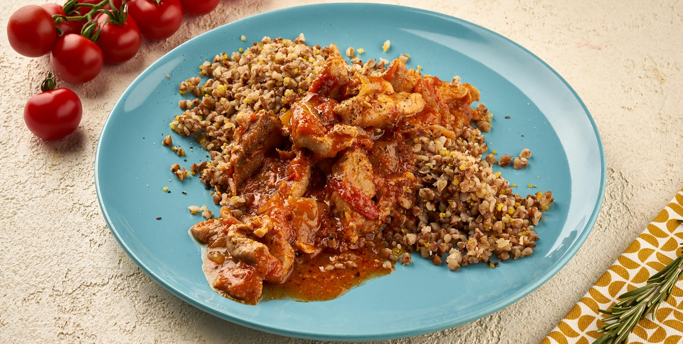 Милти: Гречка с киноа и свиной вырезкой
