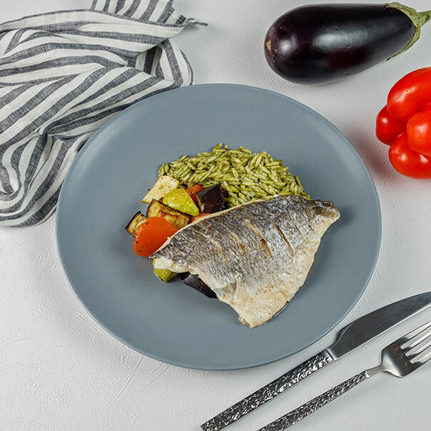 Милти: Филе дорадо с ризони и овощами