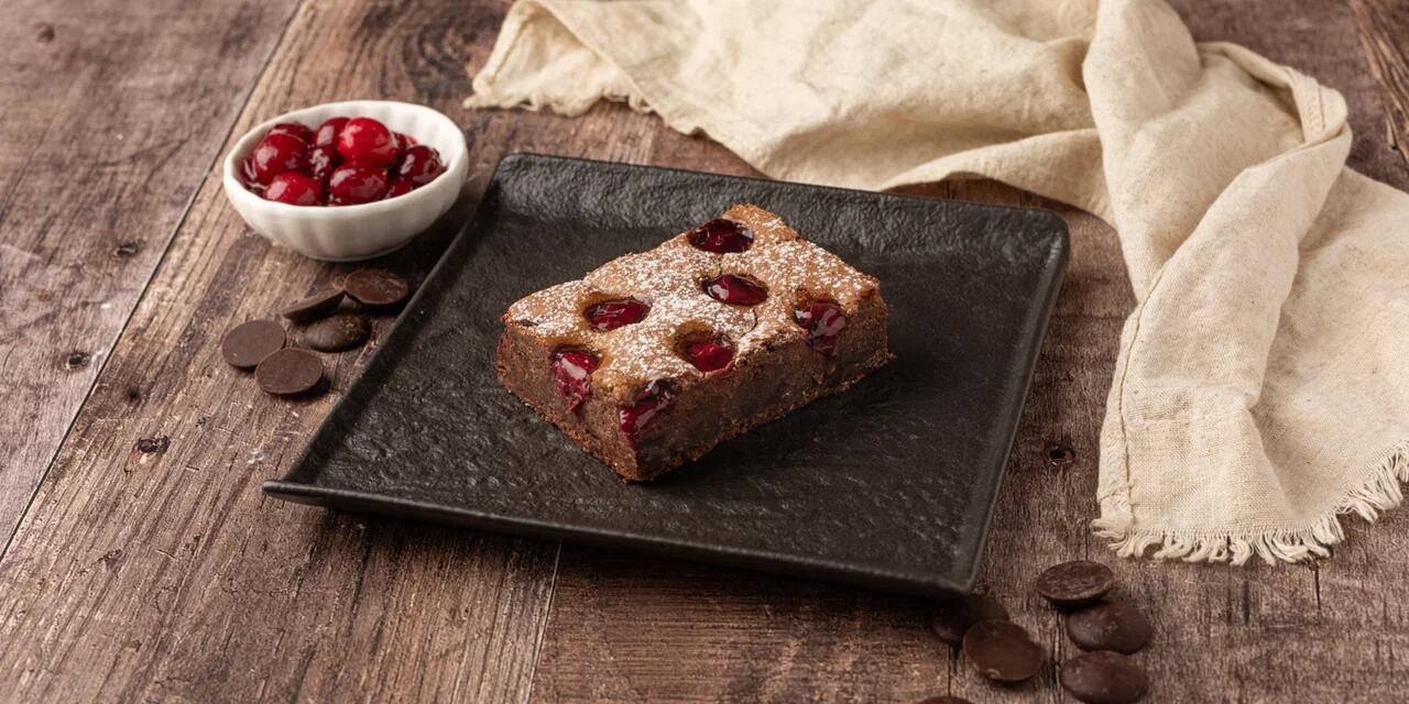 Милти: Шоколадный брауни с вишней