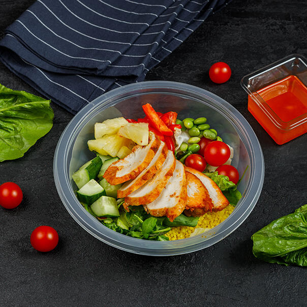 Милти: Зеленый боул с запеченной куриной грудкой и кус-кусом