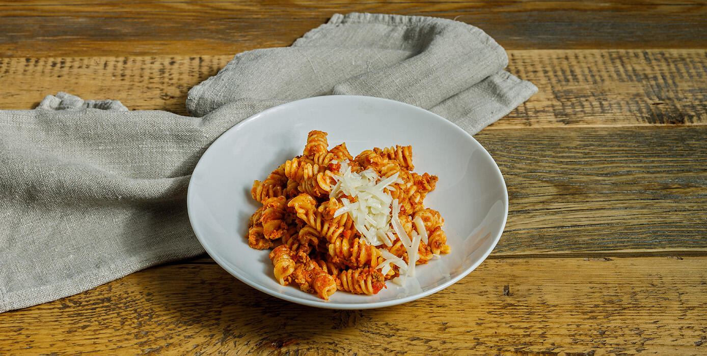 Милти: Фузилли болоньезе (замороженная продукция)