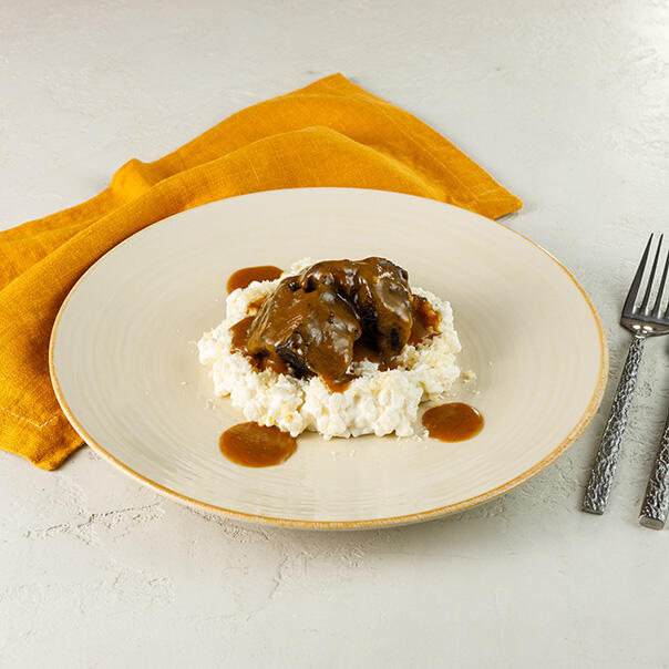 Милти: Тушеные говяжьи щечки со сливочным ризотто